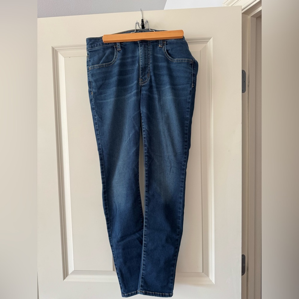 American Eagle Super Super Stretch